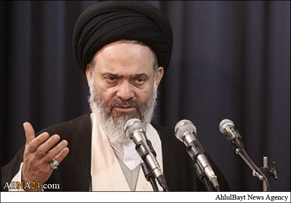 مدیر حوزه‌های علمیه: طلاب درگیر شبکه‌های اجتماعی شده‌اند